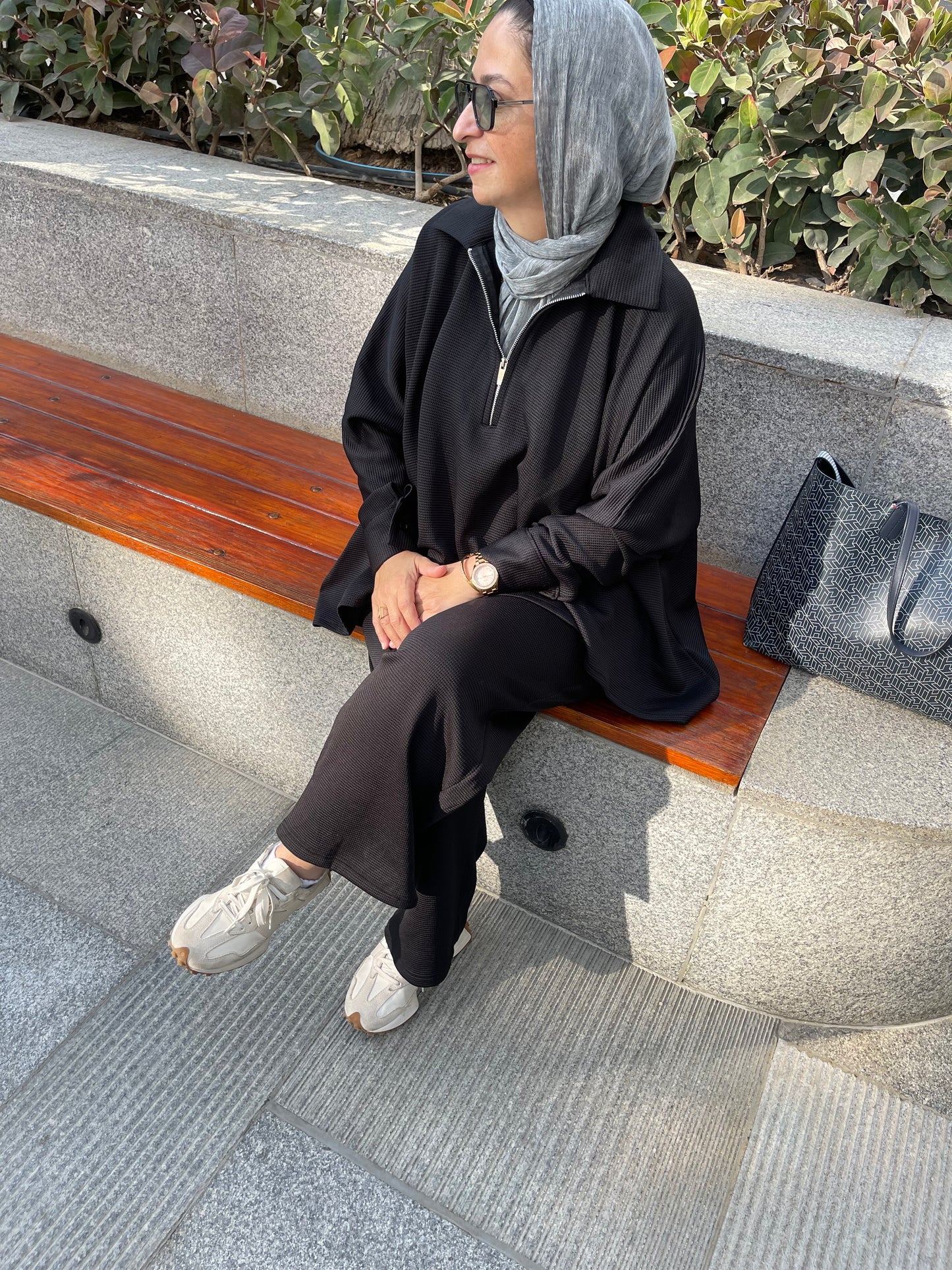 High-Low Winter Set In Black