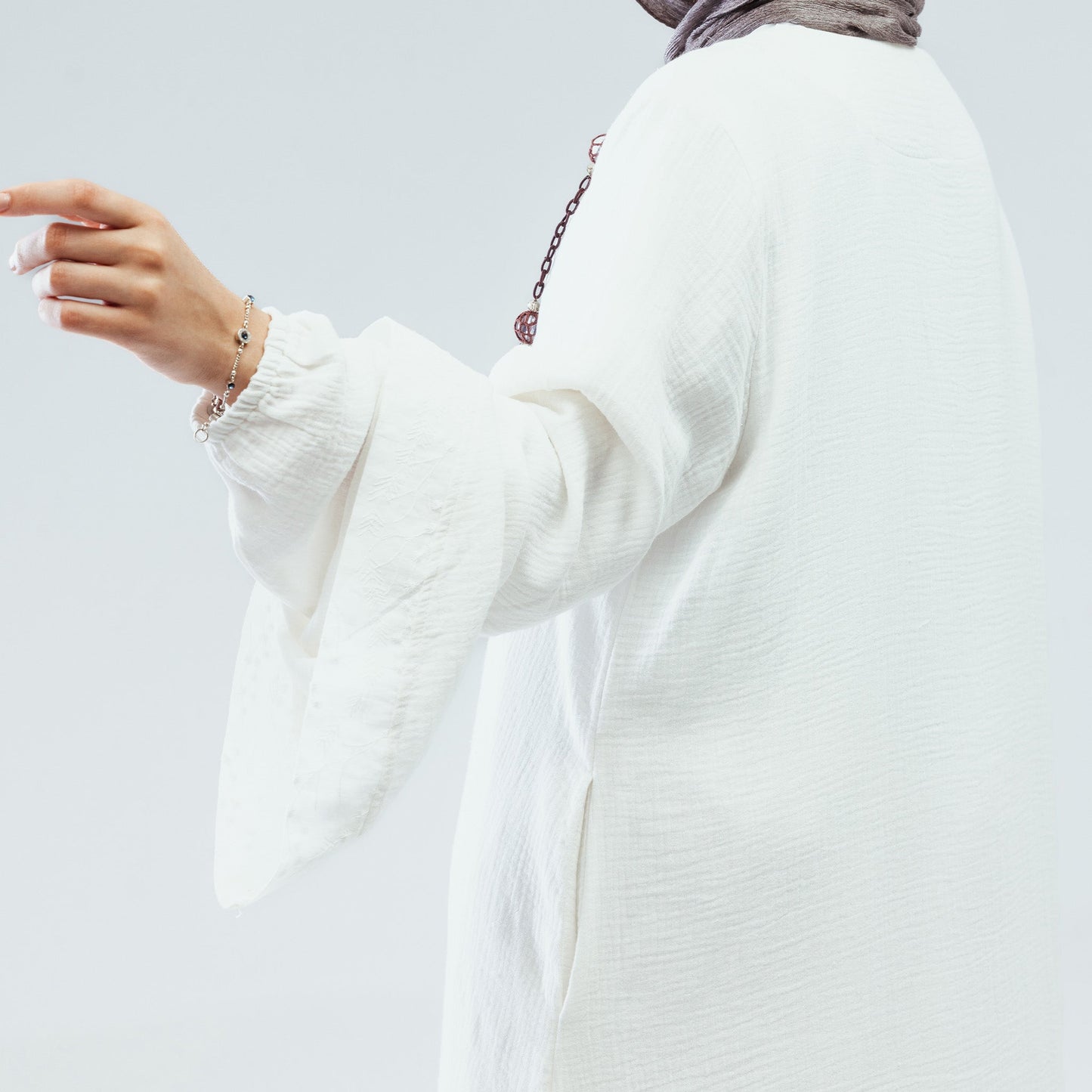 Zahra Abaya - White