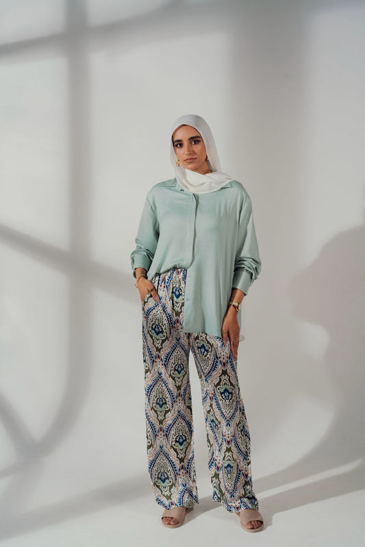 classic blouse in mint