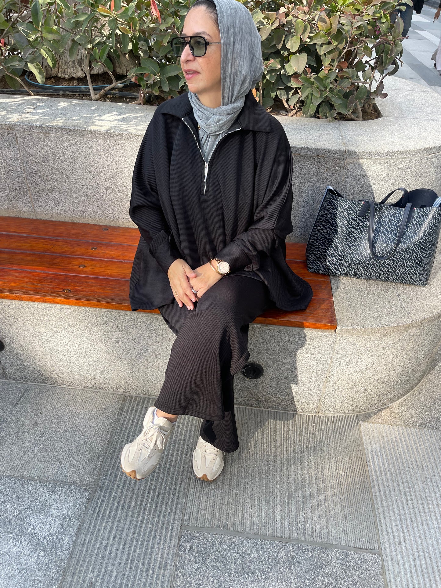 High-Low Winter Set In Black