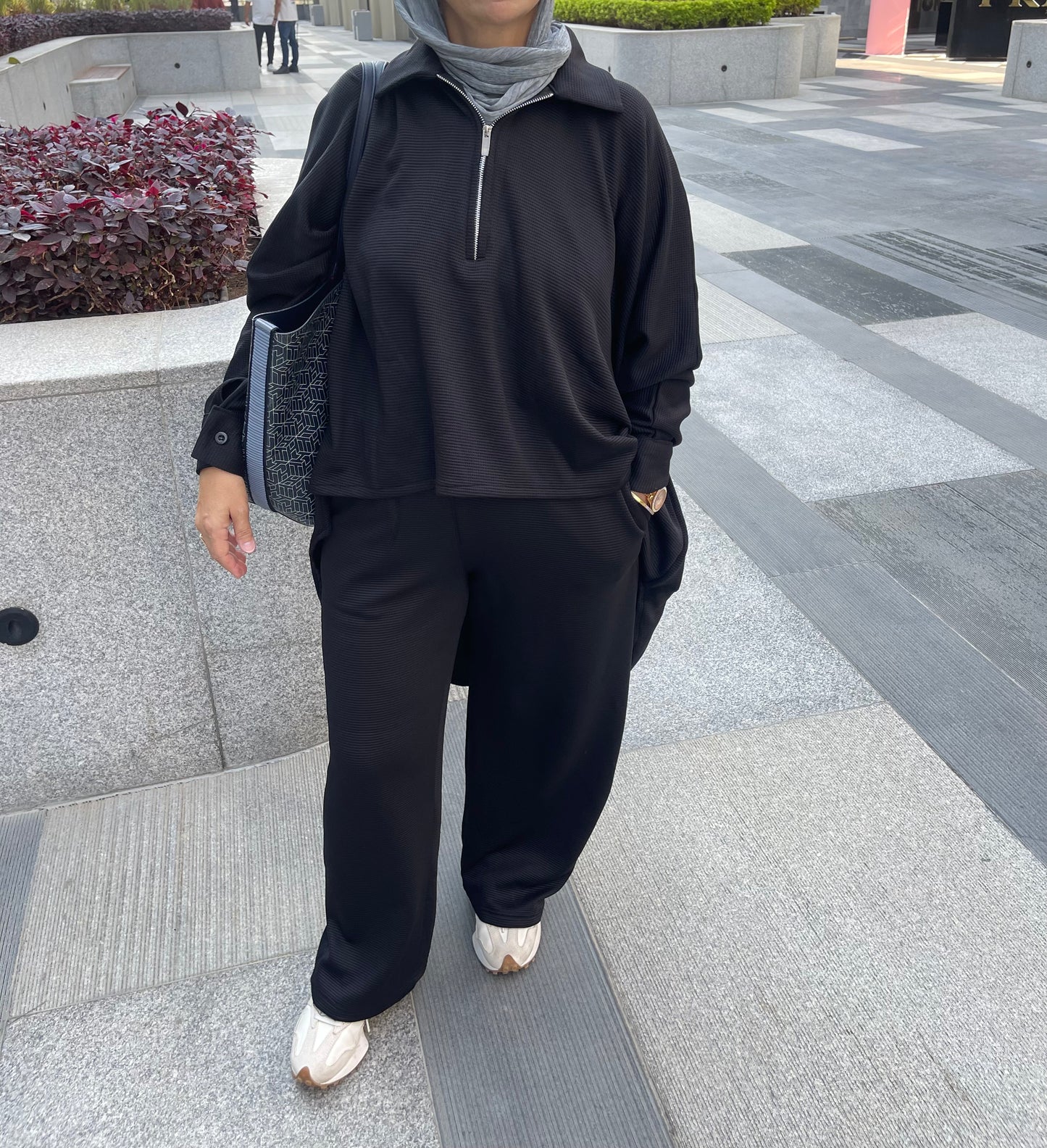 High-Low Winter Set In Black