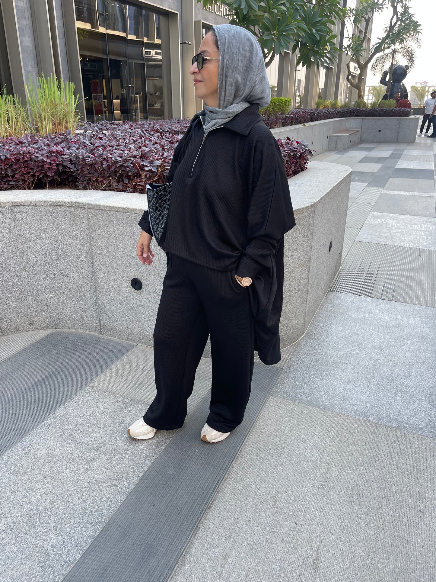 High-Low Winter Set In Black